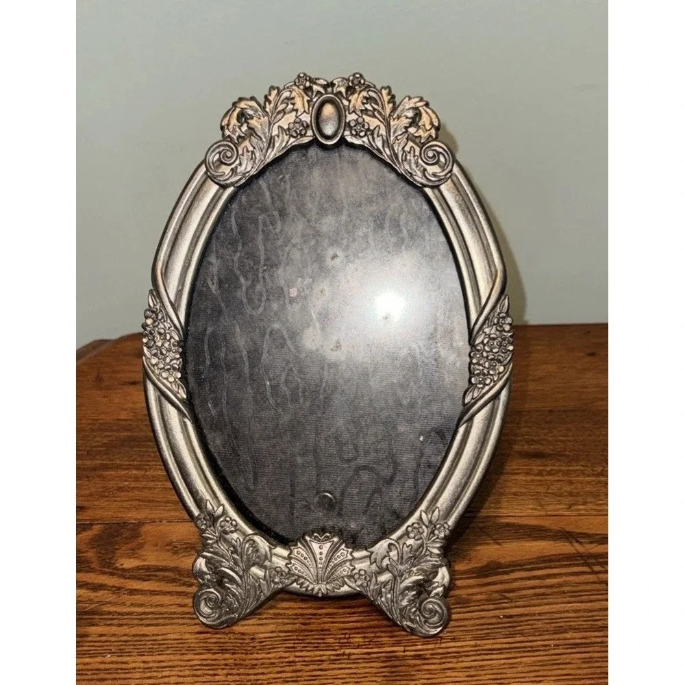Vtg. Ornate Silver Metal Easel Frame 4 X 6 Oval